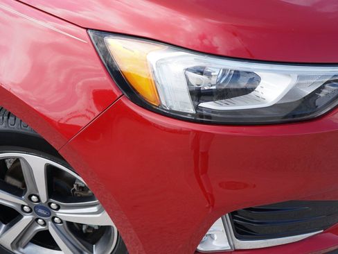 Used 2020 Ford Edge SEL w/ Convenience Package FWD image 3