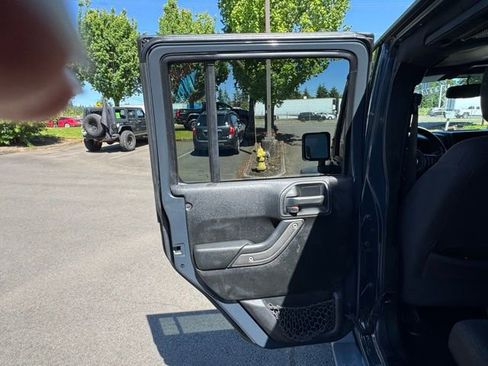 Used 2016 Jeep Wrangler Unlimited Sport w/ Quick Order Package 24S AWD/4WD image 10