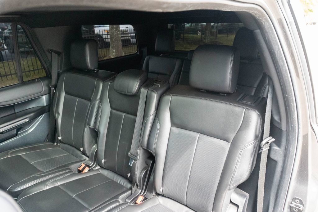 Used 2021 Ford Expedition XLT RWD image 19