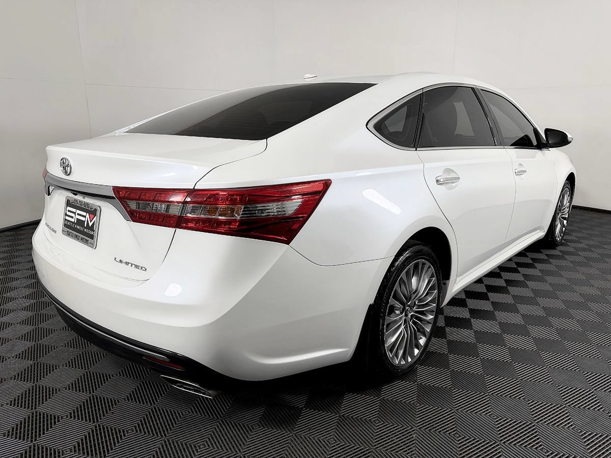 Used 2016 Toyota Avalon Limited FWD image 8