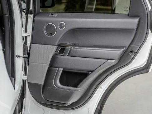 Used 2018 Land Rover Range Rover Sport HSE image 59