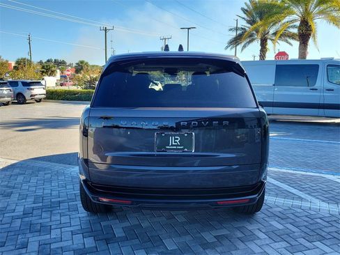 New 2026 Land Rover Range Rover SE image 4