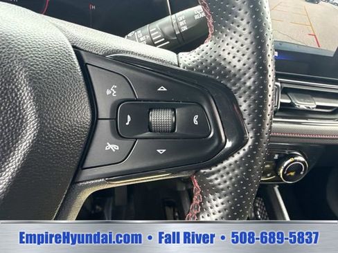 Used 2024 Chevrolet TrailBlazer RS FWD image 29