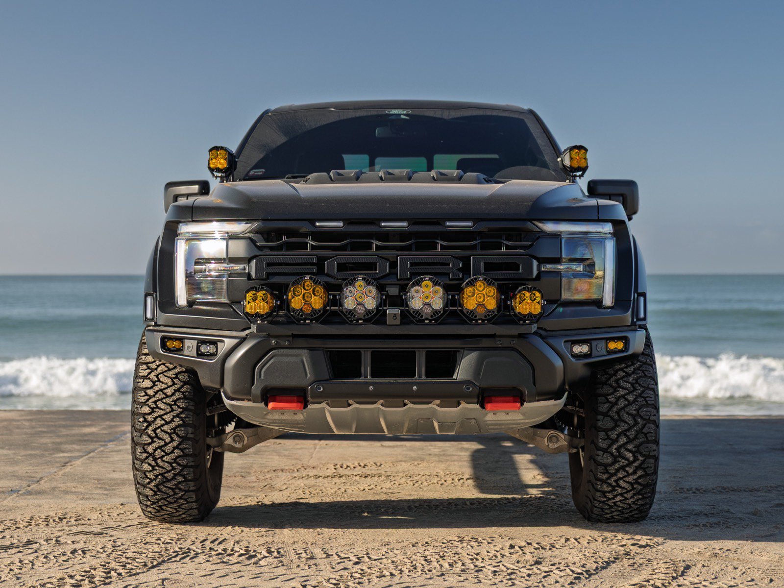 Used 2025 Ford F150 Raptor w/ Equipment Group 803A Raptor R AWD/4WD image 2