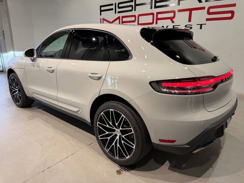 Used 2024 Porsche Macan AWD/4WD image 7