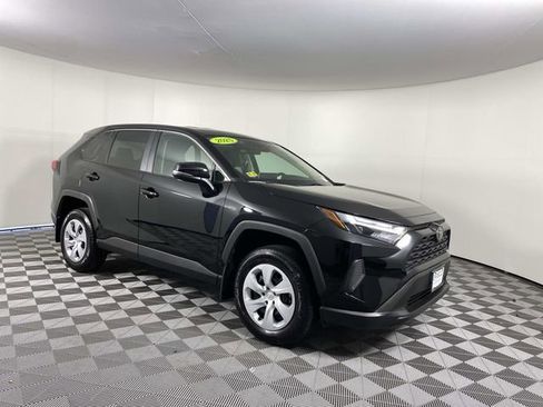 Used 2025 Toyota RAV4 LE AWD/4WD image 1