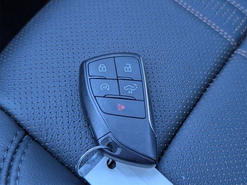 Used 2024 Chevrolet Silverado 1500 High Country w/ Midnight Edition image 35