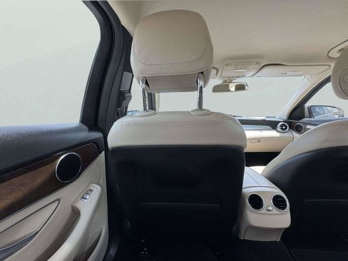 Used 2017 Mercedes-Benz C 300 Sedan image 47