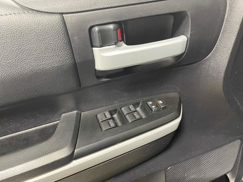 Used 2020 Toyota Tundra SR5 w/ SR5 Upgrade Package image 11