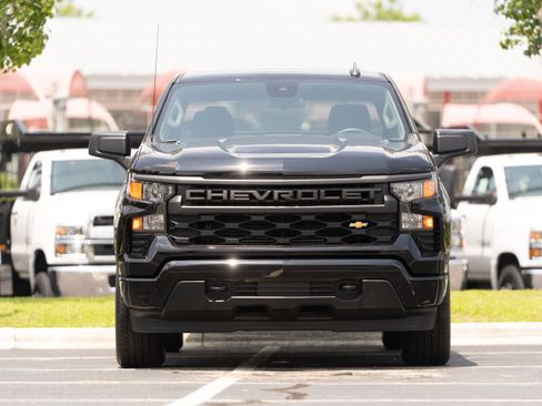 Used 2026 Chevrolet Silverado 1500 Custom RWD image 34