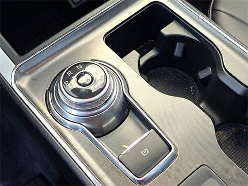 Certified 2024 Ford Edge ST-Line image 18