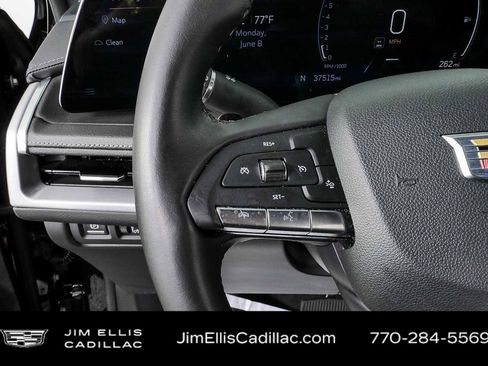 Certified 2025 Cadillac XT4 Premium Luxury FWD image 9