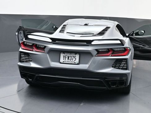 Used 2024 Chevrolet Corvette Stingray Coupe w/ Z51 Performance Package image 23