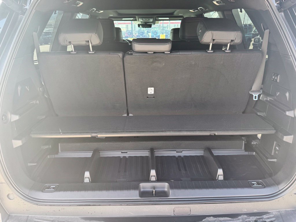 Used 2025 Toyota Sequoia TRD Pro AWD/4WD image 26