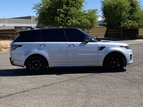 Used 2021 Land Rover Range Rover Sport HST image 2