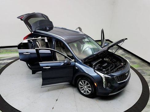 Used 2019 Cadillac XT4 Premium Luxury w/ Cold Weather Package FWD image 38