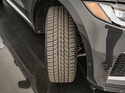 Certified 2025 Jaguar F-PACE R-Dynamic S AWD/4WD image 41