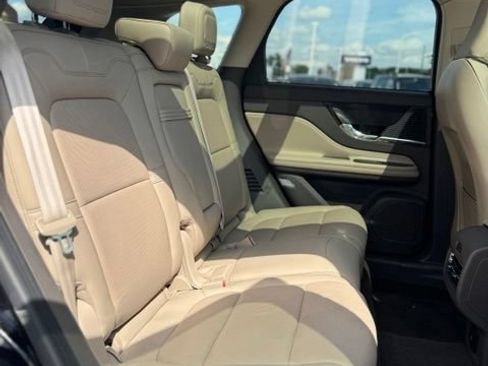 Certified 2022 Lincoln Corsair AWD w/ Premium Package image 26
