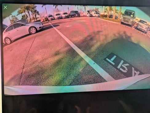 Used 2023 Tesla Model 3 Standard Range image 12