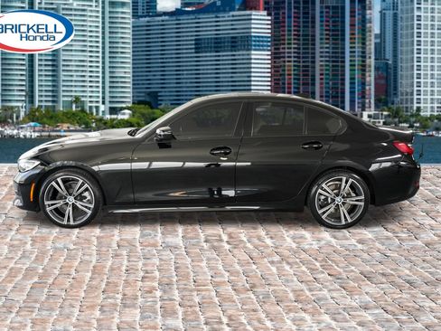 Used 2020 BMW 330i Sedan w/ Driving Assistance Package RWD image 4