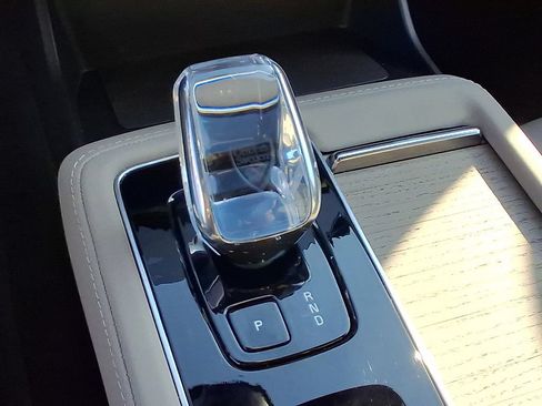 Certified 2026 Volvo XC90 B6 Plus AWD/4WD image 18