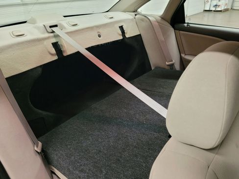 Used 2008 Ford Taurus SEL image 18