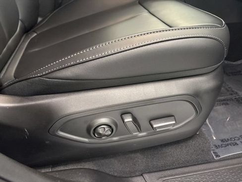 New 2026 Jeep Grand Cherokee L Limited AWD/4WD image 25