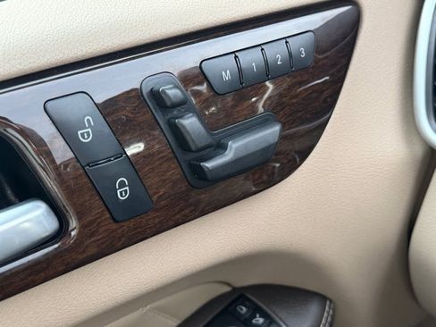 Used 2014 Mercedes-Benz GL 450 4MATIC image 22