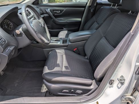 Used 2017 Nissan Altima 2.5 SV FWD image 15