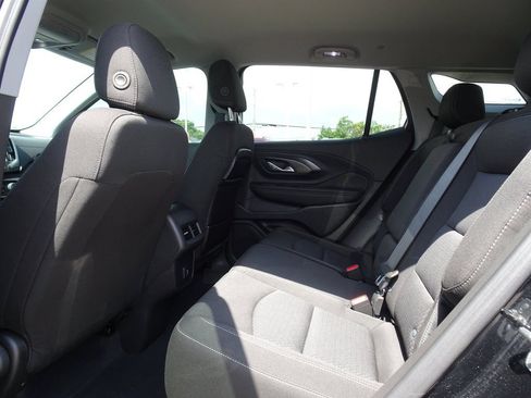 Used 2024 GMC Terrain SLE FWD image 14