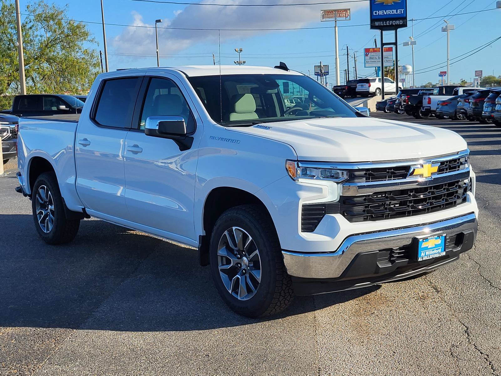 New 2026 Chevrolet Silverado 1500 LT w/ Convenience Package II RWD image 7