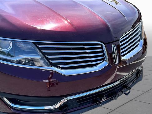 Used 2017 Lincoln MKX Reserve FWD image 30