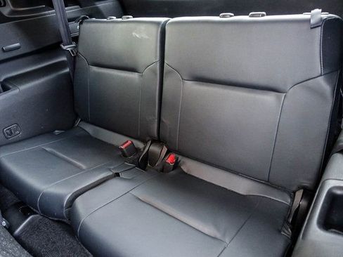 Used 2022 Mitsubishi Outlander SE image 23