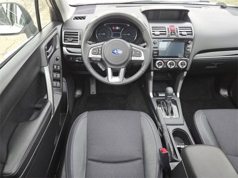 Used 2018 Subaru Forester 2.5i Premium w/ Popular Package #3B image 20