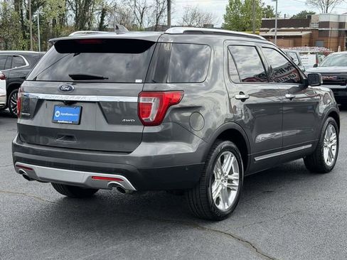 Used 2017 Ford Explorer Limited w/ Equipment Group 301A image 2
