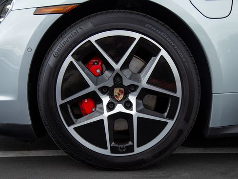 Used 2026 Porsche Taycan 4S AWD/4WD image 12