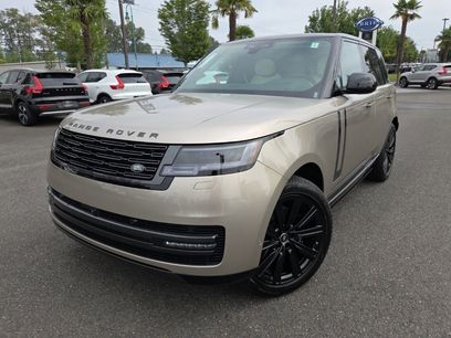 New 2025 Land Rover Range Rover SE