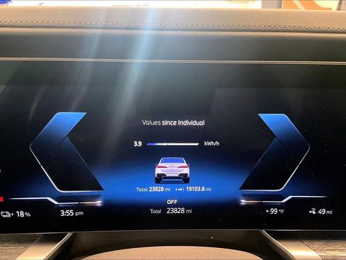 Used 2025 BMW i7 xDrive60 AWD/4WD image 24