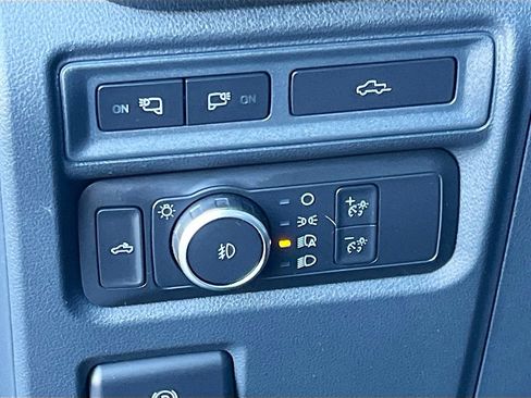 Used 2022 Ford F150 XLT w/ Equipment Group 302A High AWD/4WD image 10
