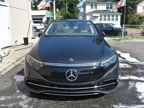 Used 2022 Mercedes-Benz EQS 450+ Sedan image 3