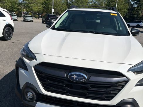Used 2024 Subaru Outback Limited AWD/4WD image 16