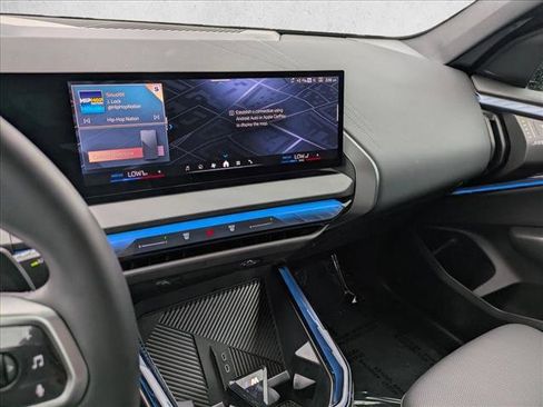 Used 2025 BMW X3 xDrive30i w/ M Sport Package image 14