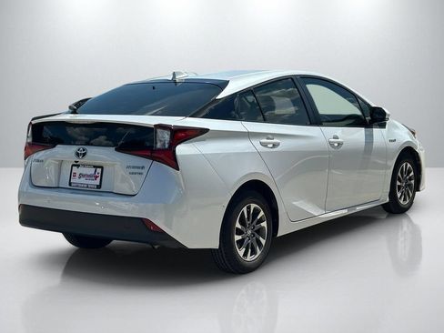 Used 2022 Toyota Prius Limited w/ Premium Convenience Package FWD image 5