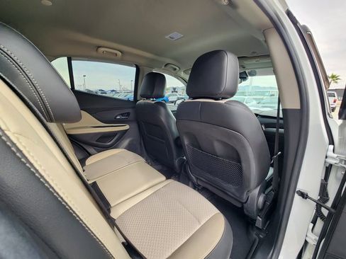 Used 2018 Buick Encore Preferred image 14