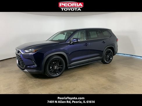 Used 2024 Toyota Grand Highlander AWD image 1