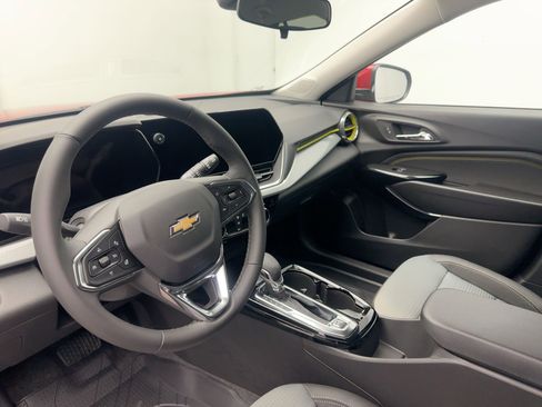 New 2026 Chevrolet Trax LT w/ LT Convenience Package image 4