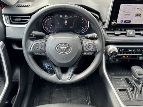 Used 2023 Toyota RAV4 XLE FWD image 16