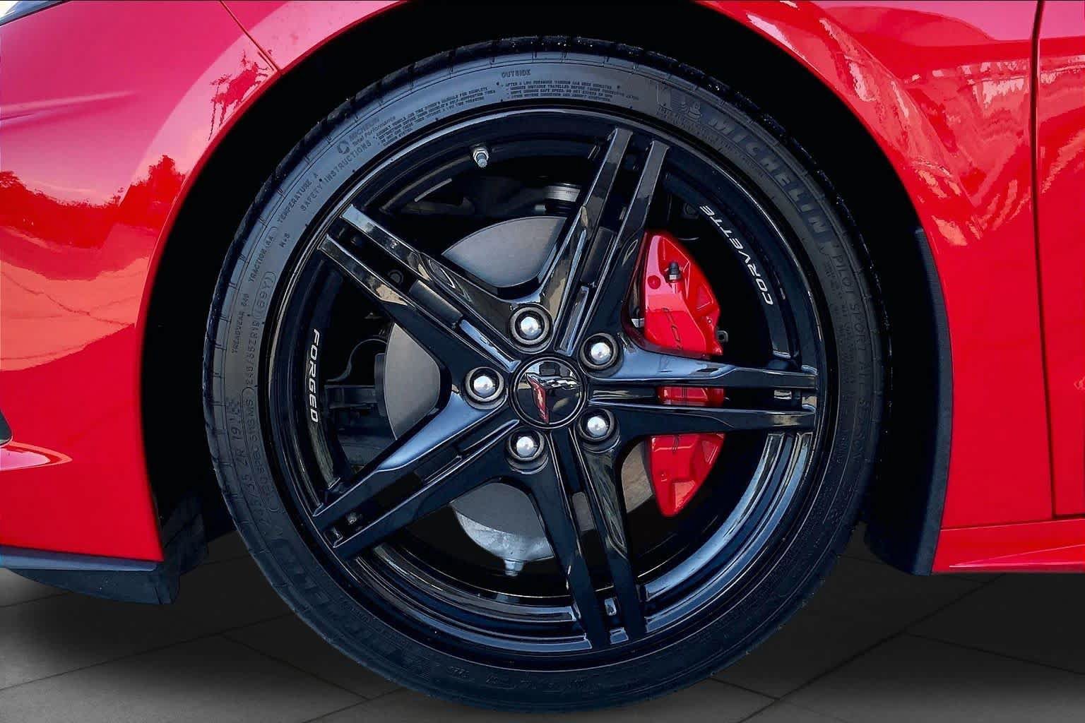 Used 2026 Chevrolet Corvette Stingray Coupe w/ 1LT RWD image 11