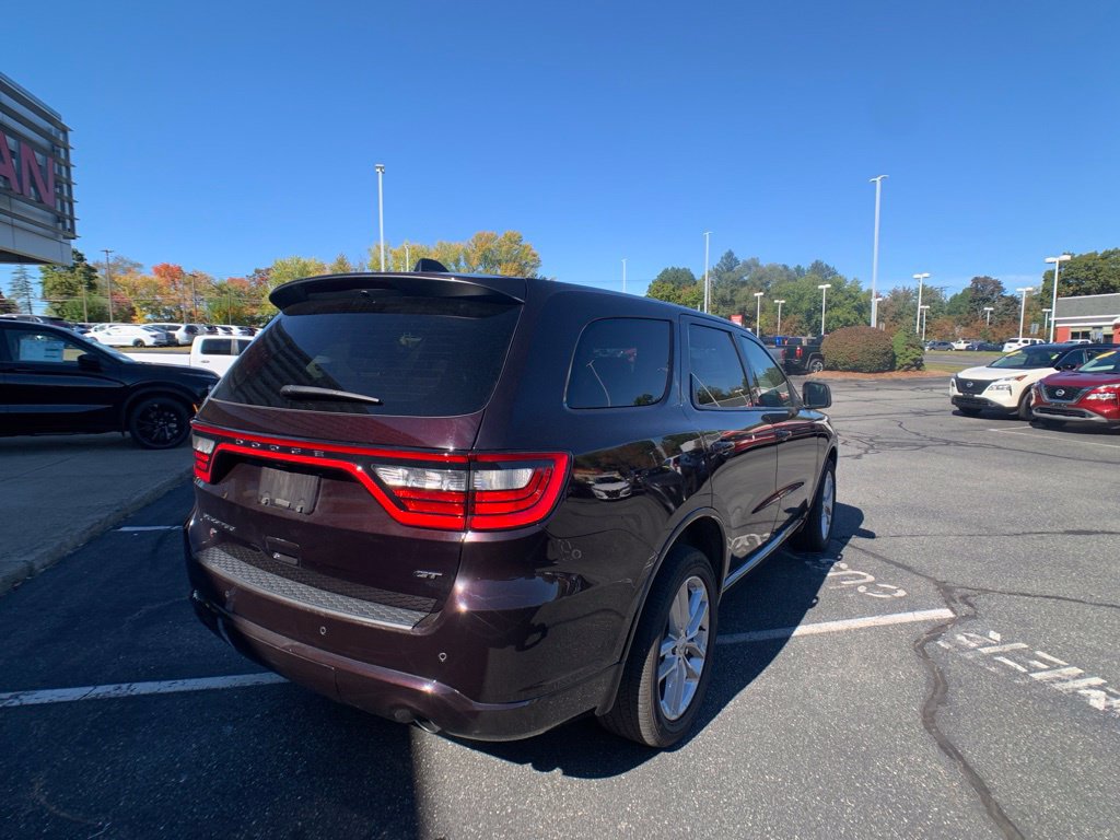 Used 2025 Dodge Durango GT AWD/4WD image 3