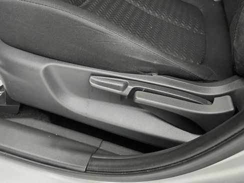 Used 2025 Mitsubishi Eclipse Cross LE AWD/4WD image 11